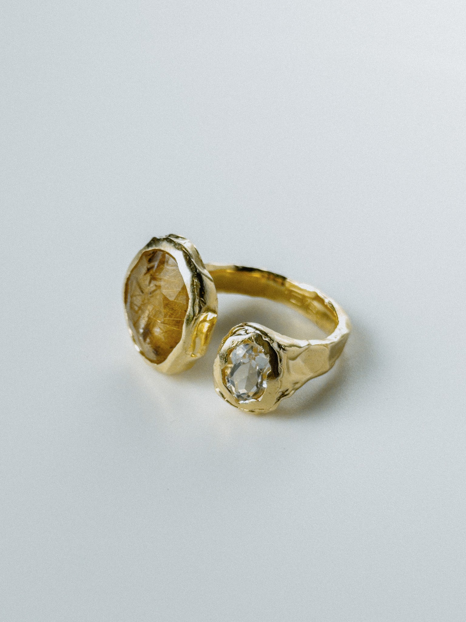 Gold Rutile Quartz N°172 🄼