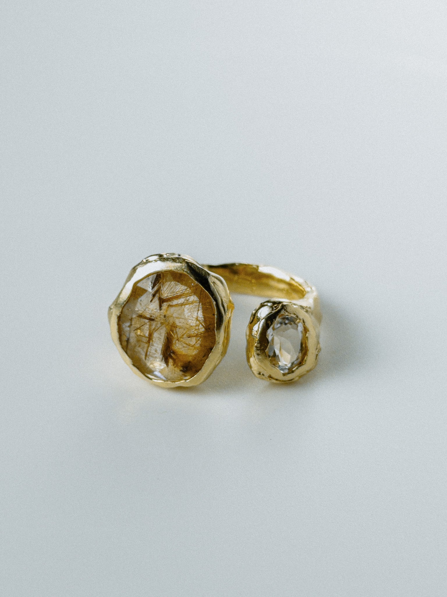 Gold Rutile Quartz N°172 🄼