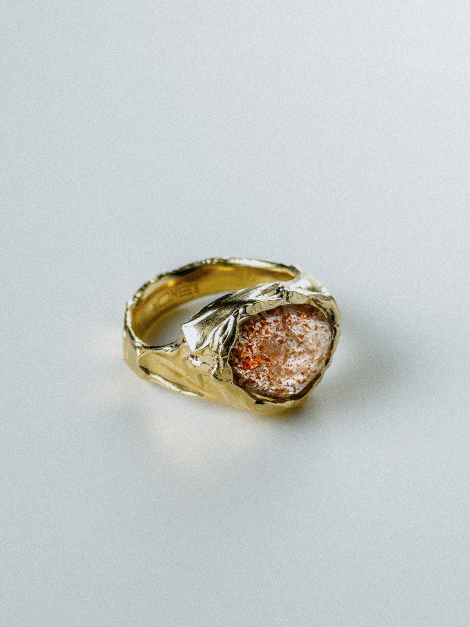 Gold Sunstone N°130 🄼