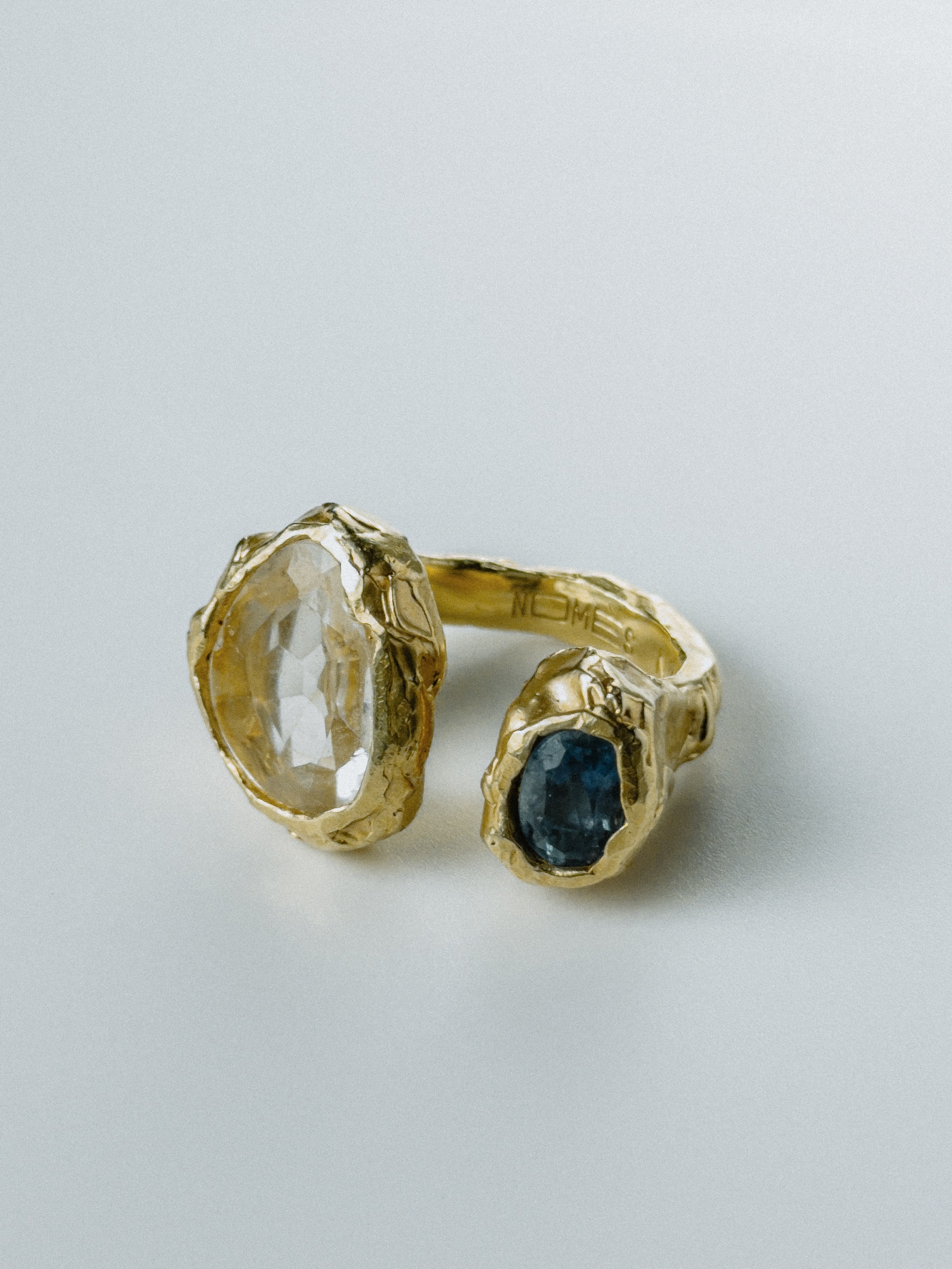 Gold London topaz N°83 🄻