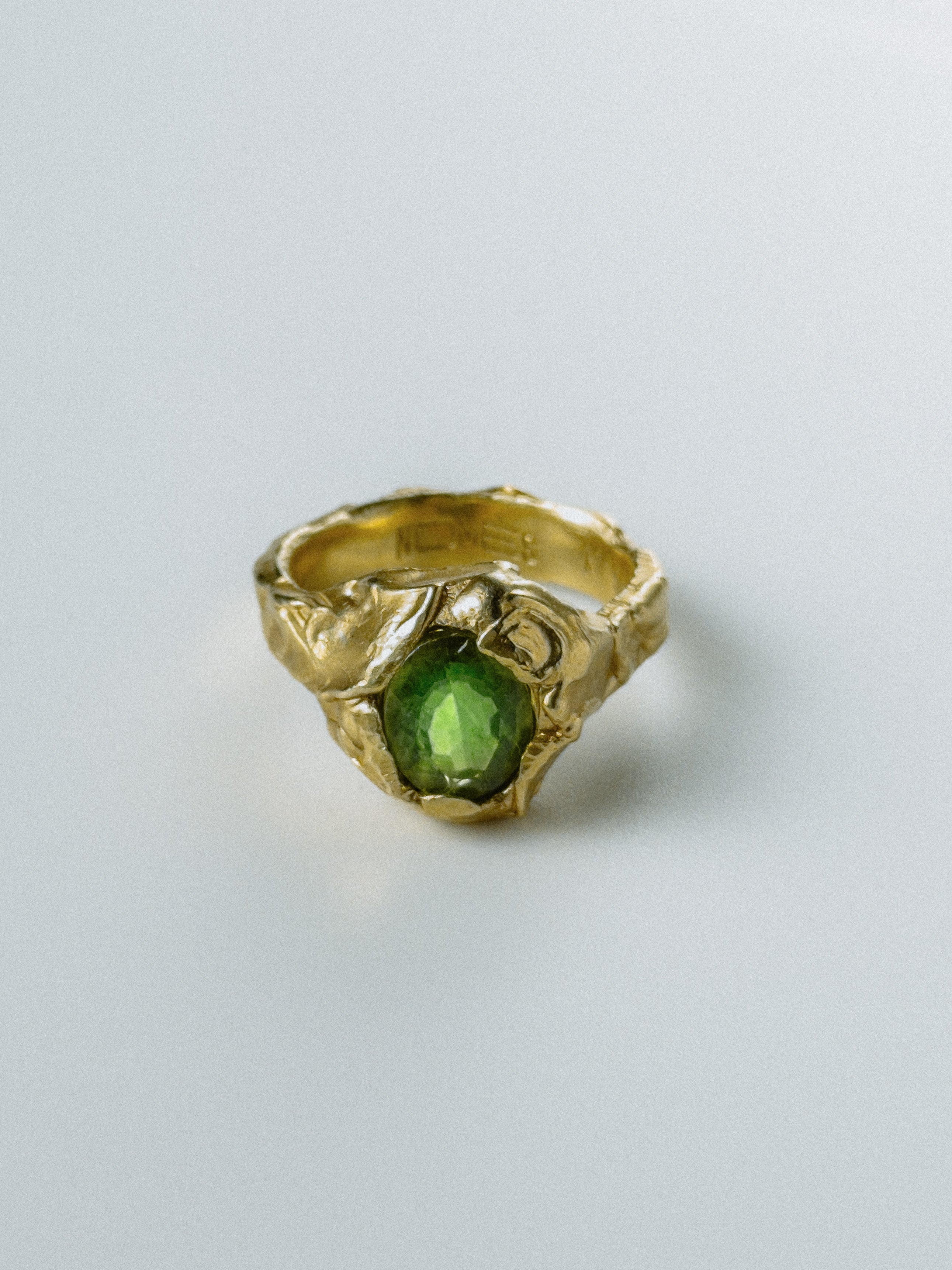 Gold Peridot N°99 🄼
