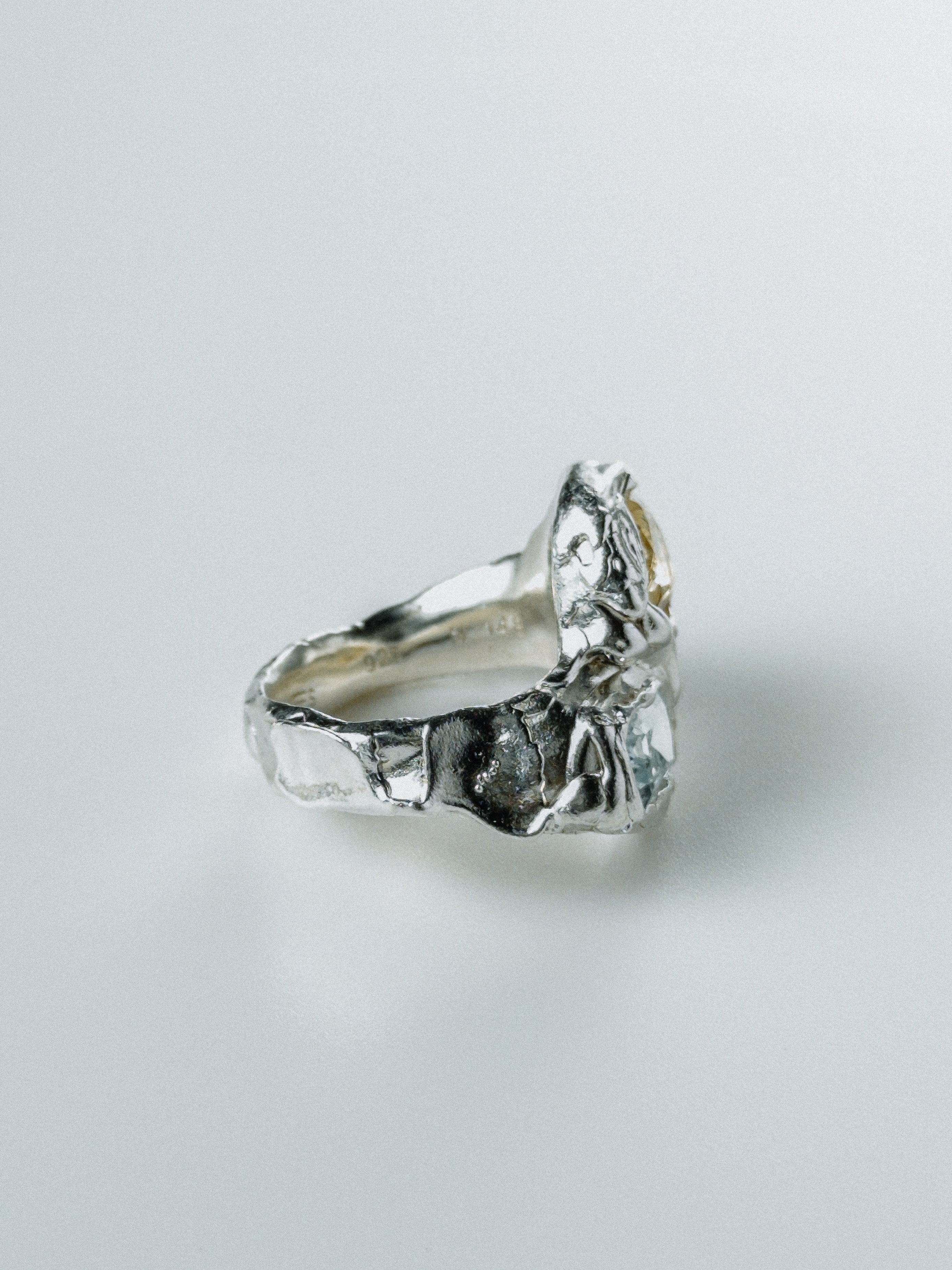 Silver Citrine N°148 🄻