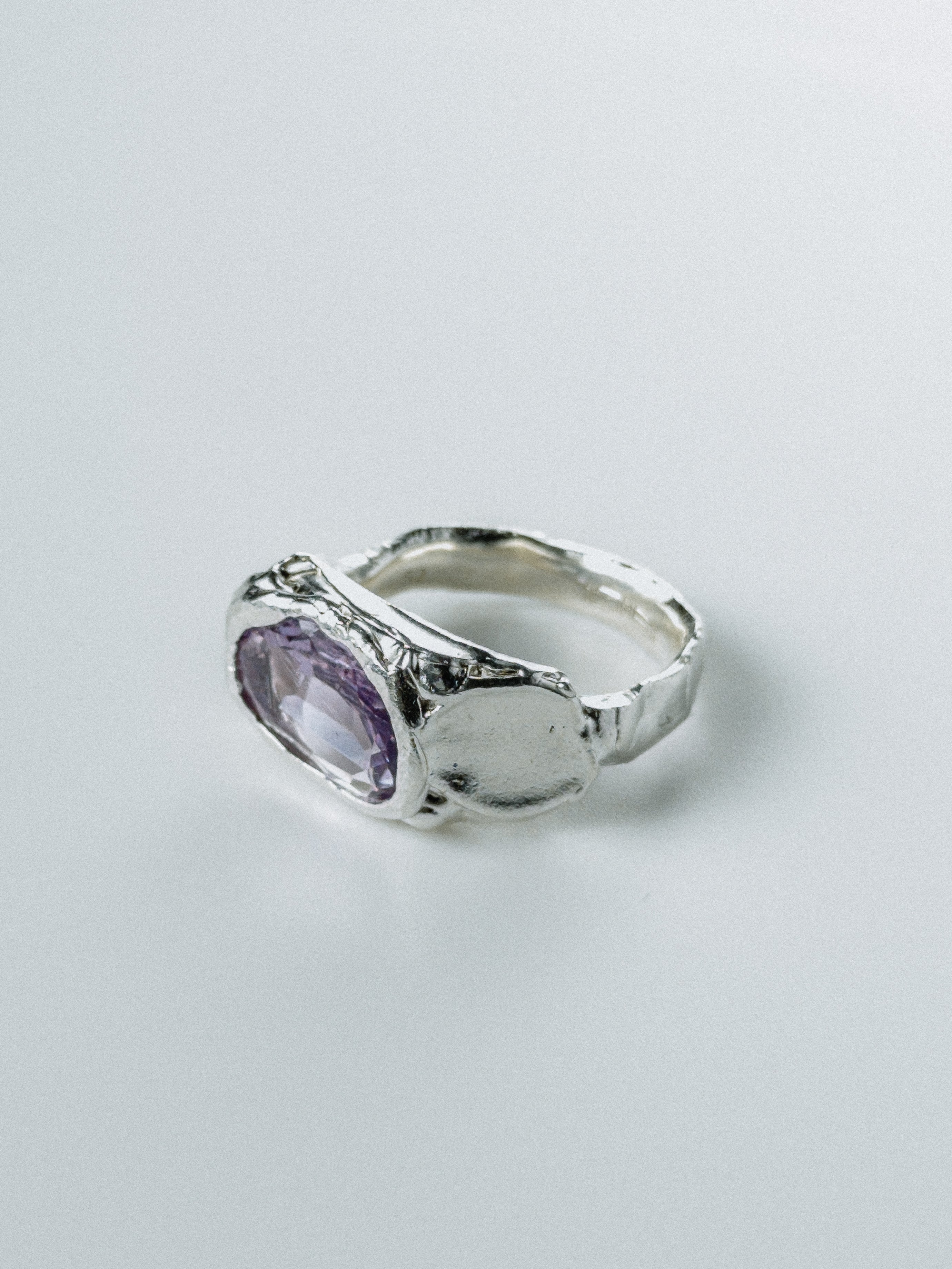 Silver Amethyst N°162 🄼