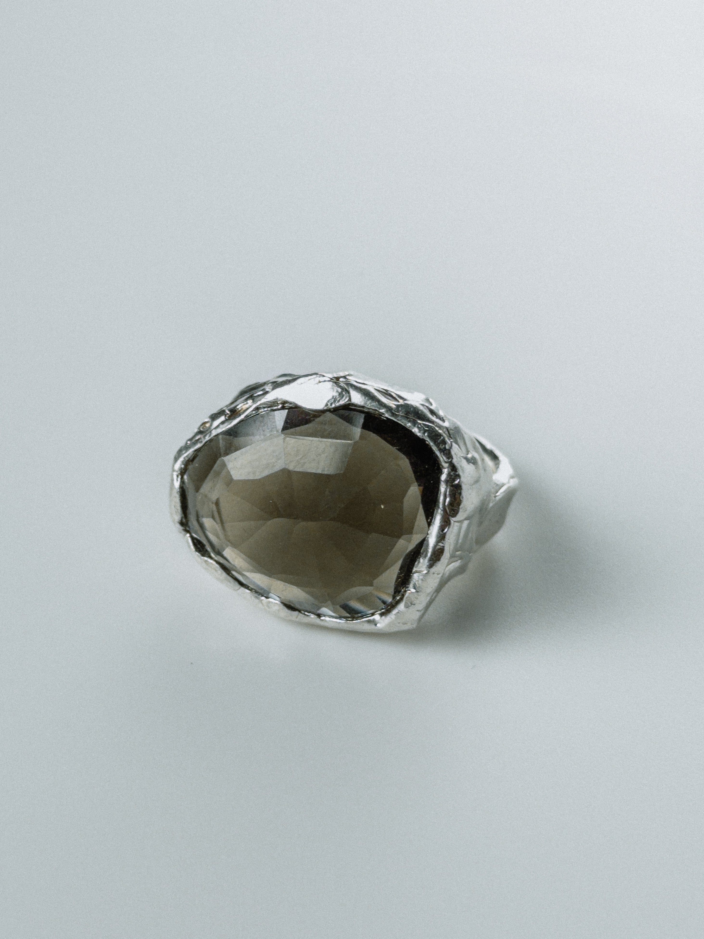Silver Smoky Quartz N°119 🄻