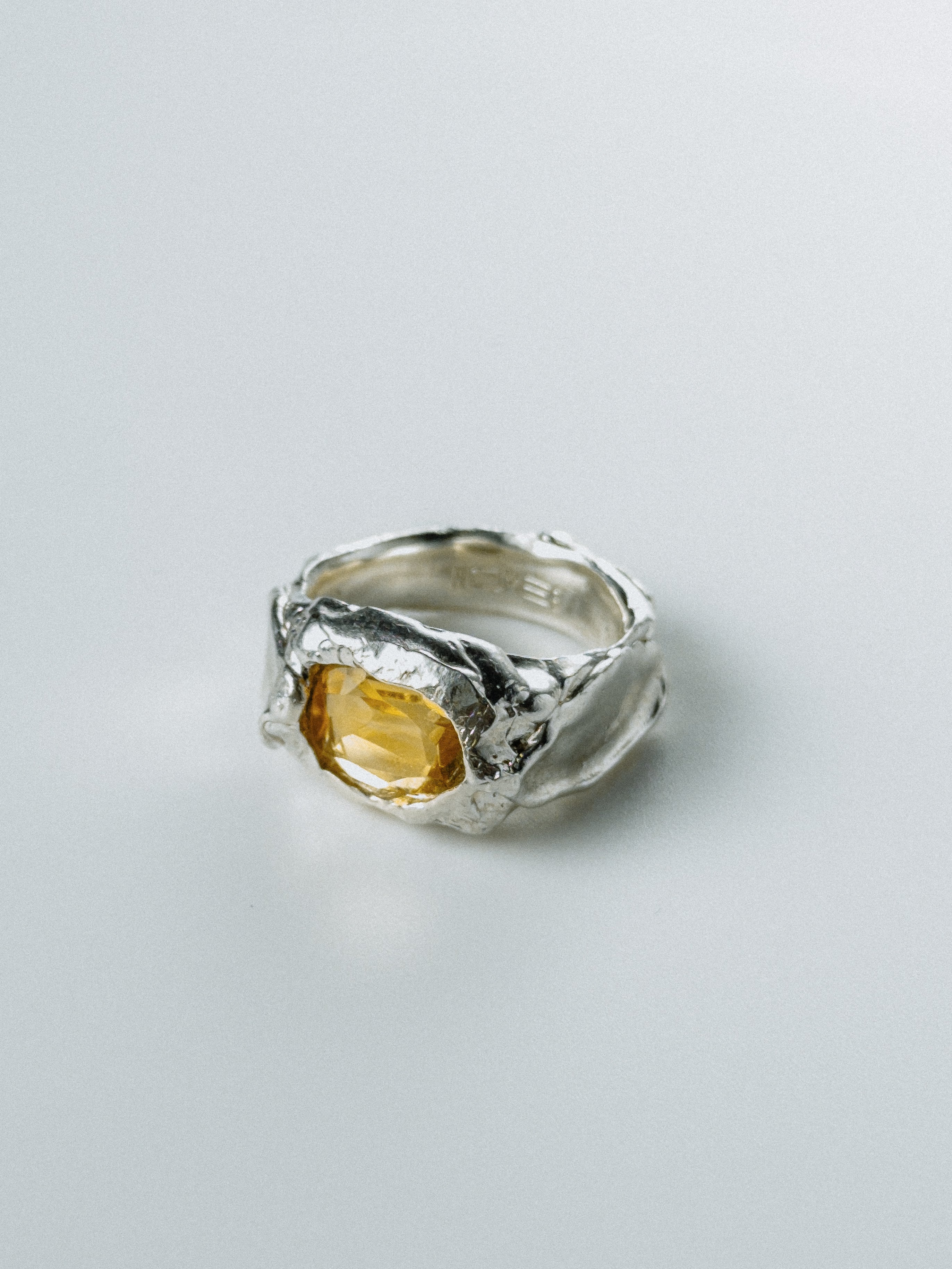 Silver Citrine N°128 🄼