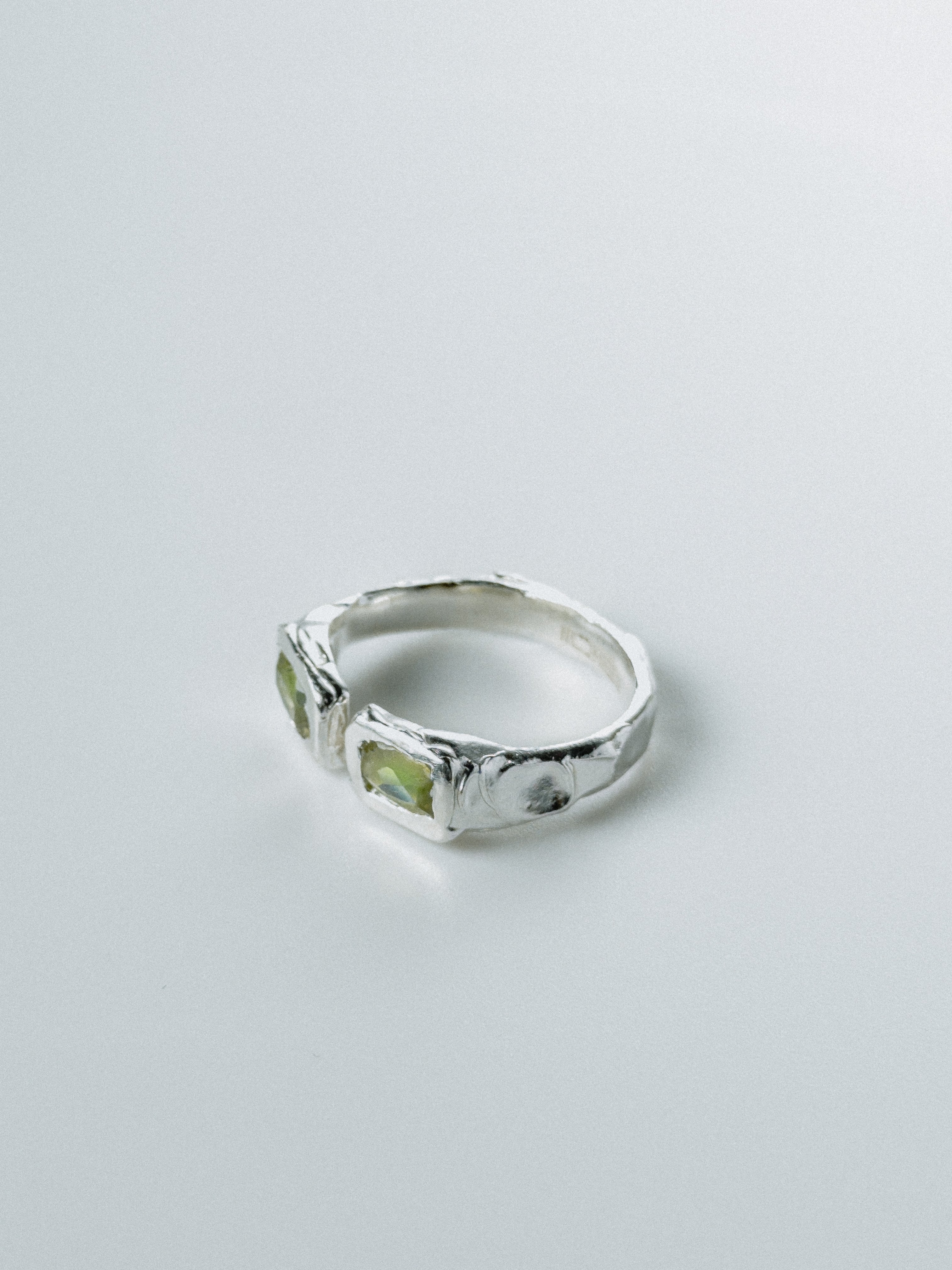 Silver Peridot N°147 🅂