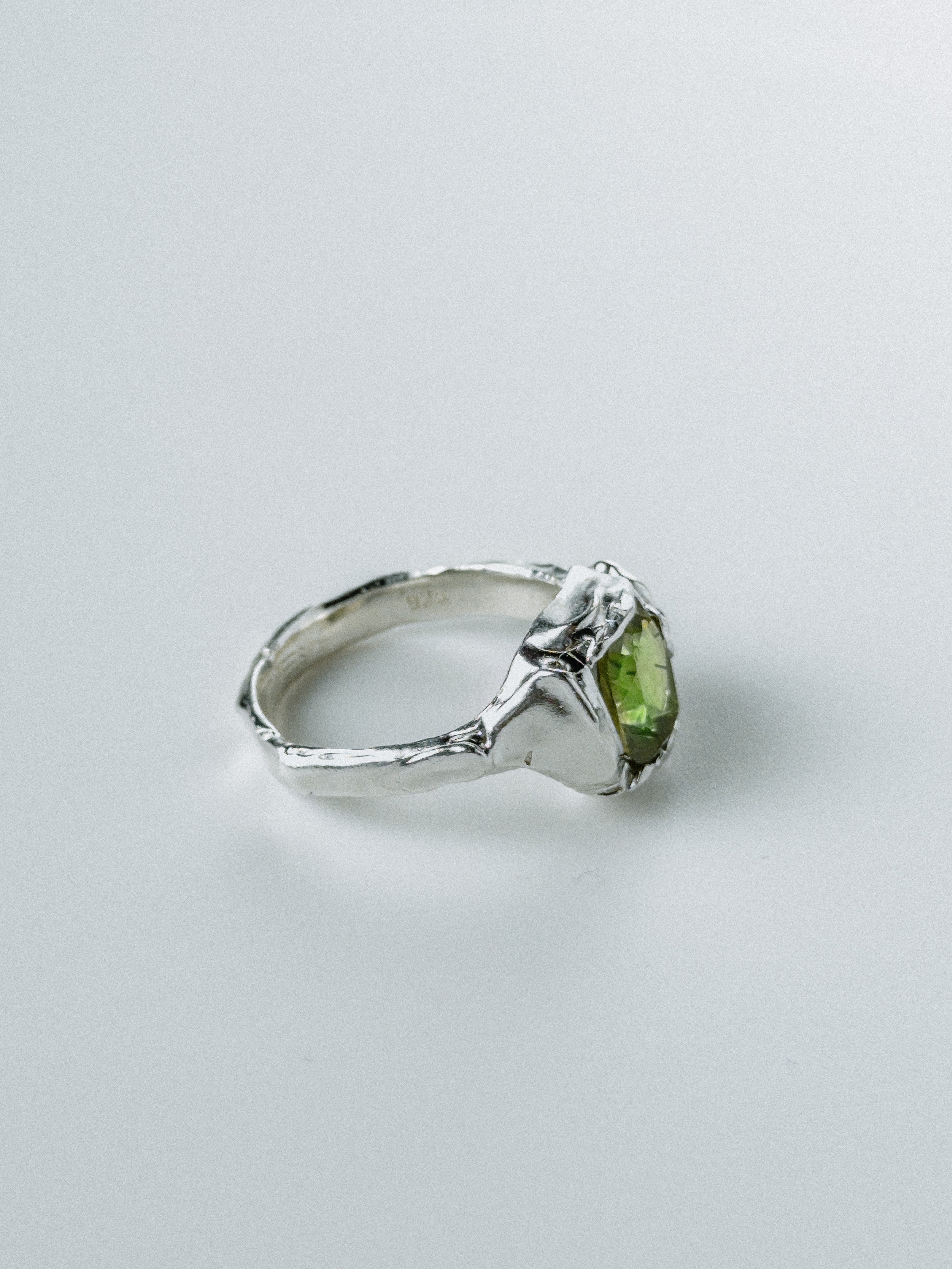 Silver Peridot N°117 🅂