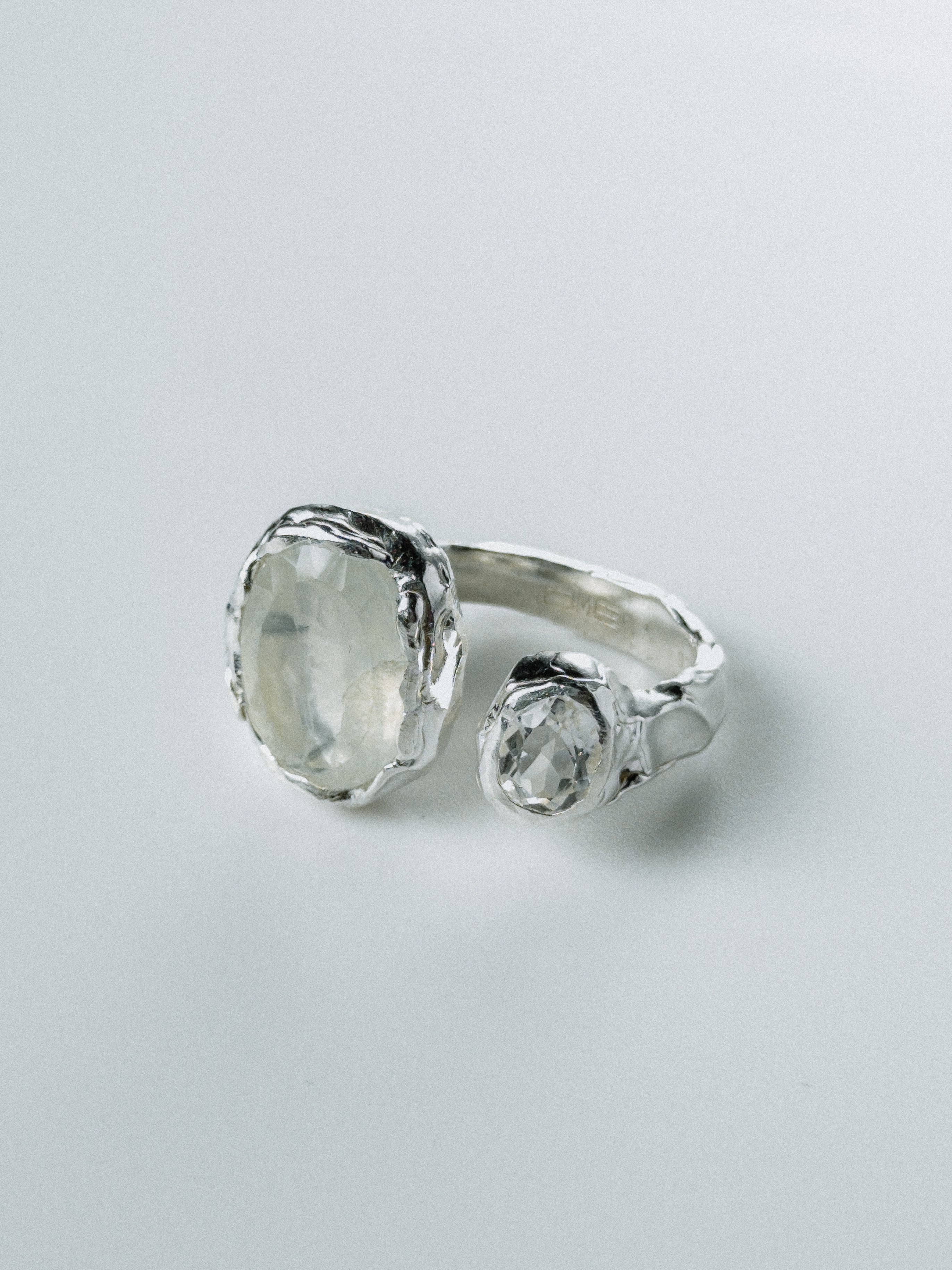 Silver Prehnite N°115 🄼