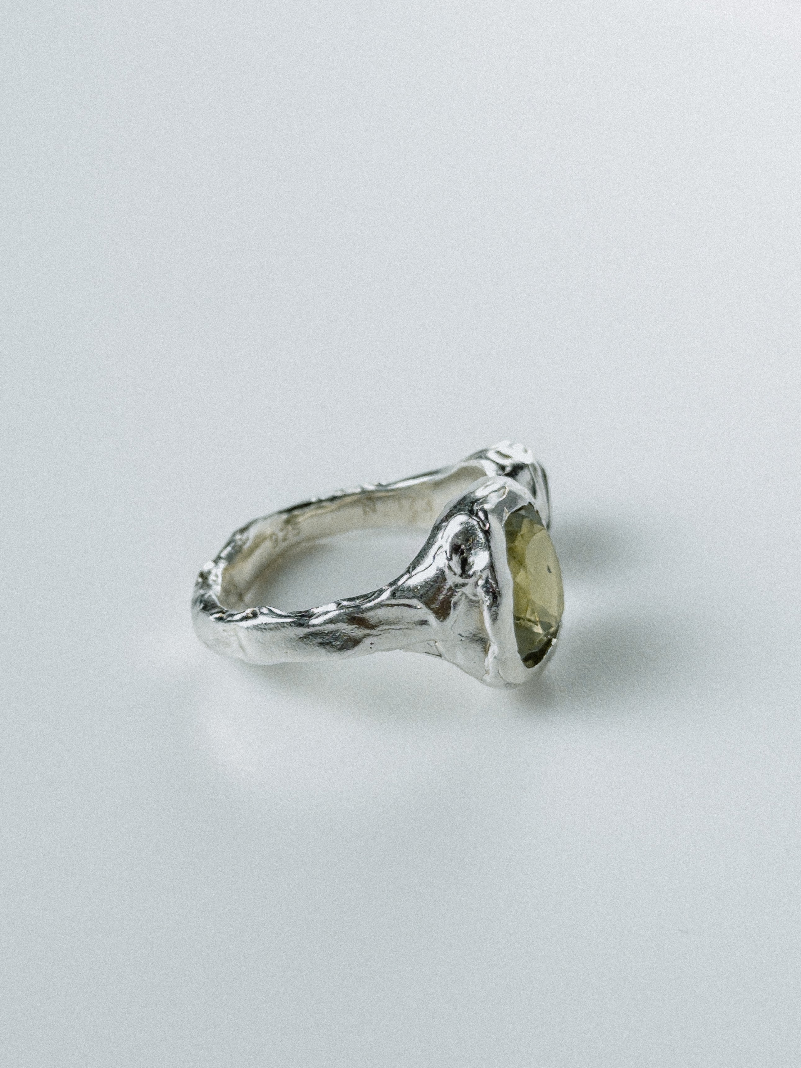 Silver Peridot N°173 🅂