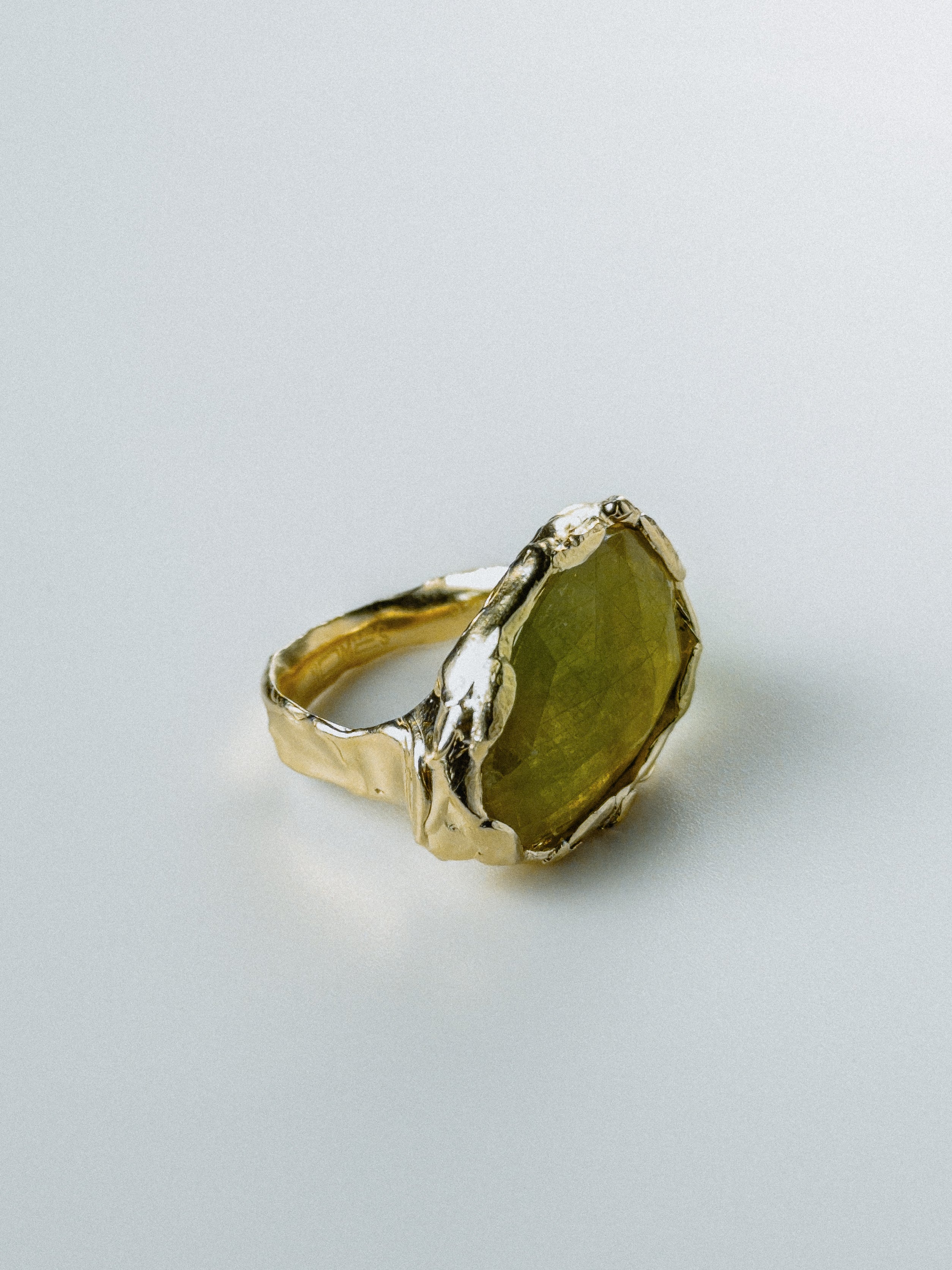 Gold Green Sapphire N°185 🄼