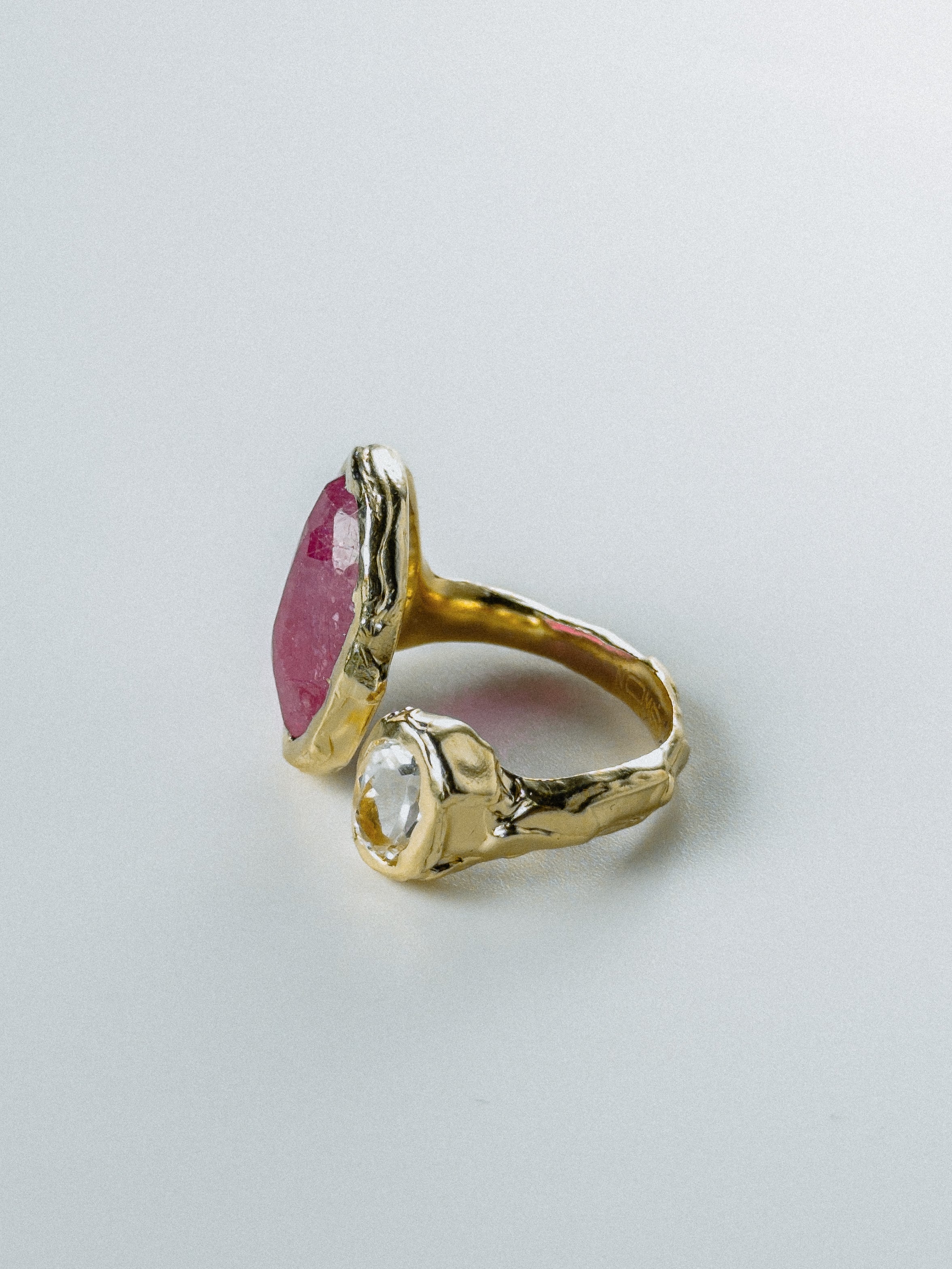 Gold Pink Sapphire N°90 🄼