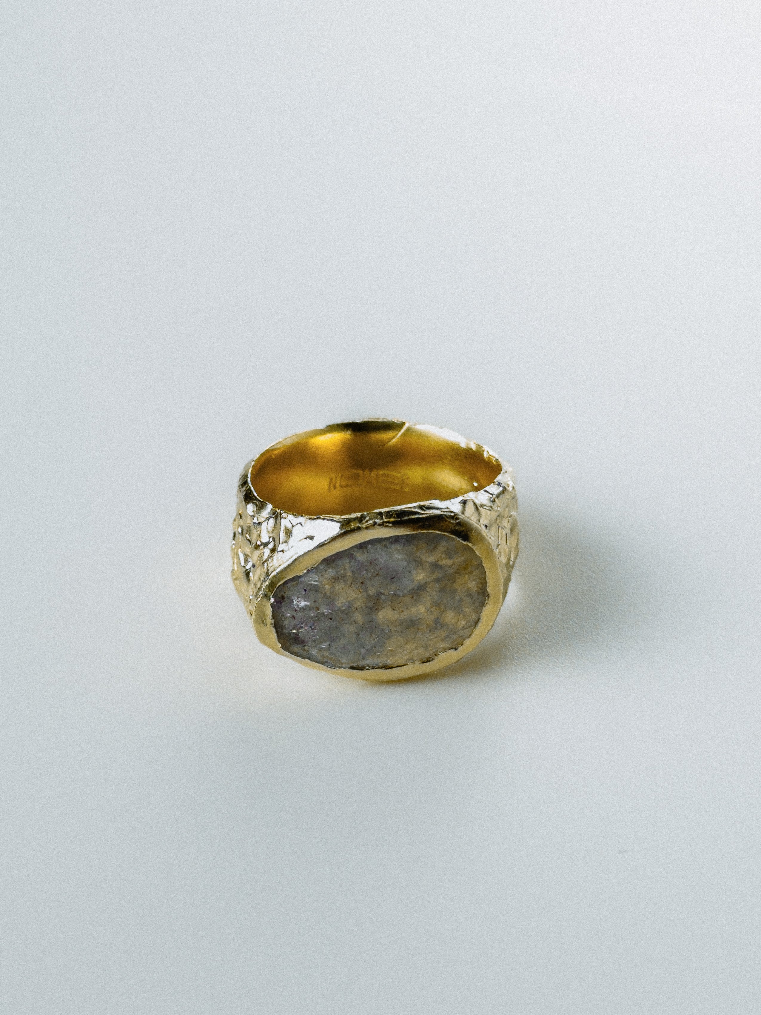 Gold Amethyst N°124 🄼