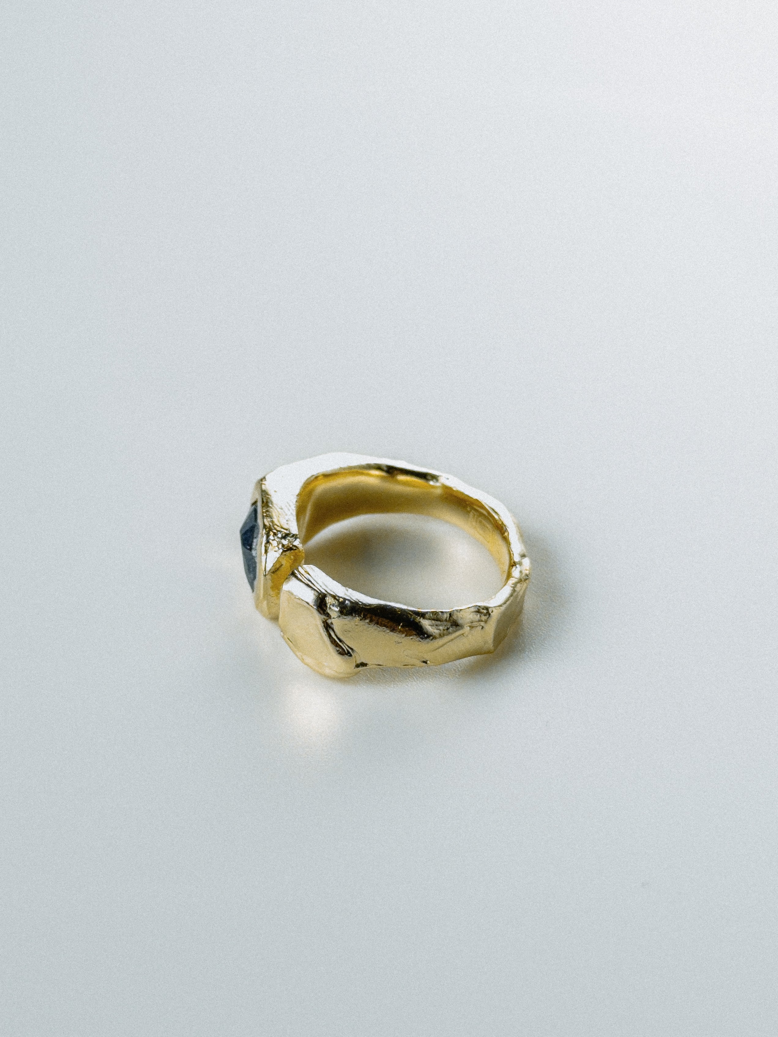 Gold Blue Sapphire N°127 🅂