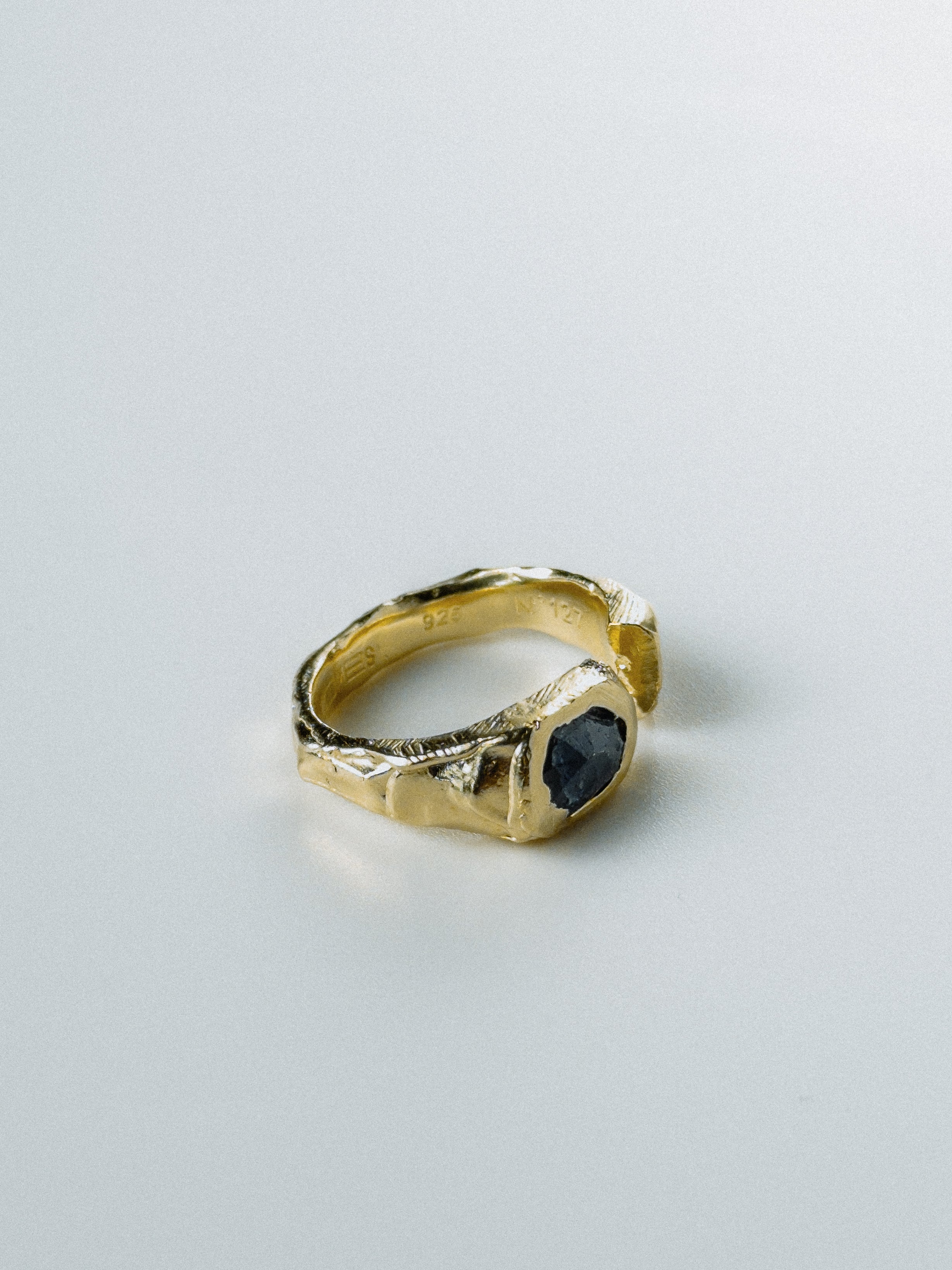 Gold Blue Sapphire N°127 🅂