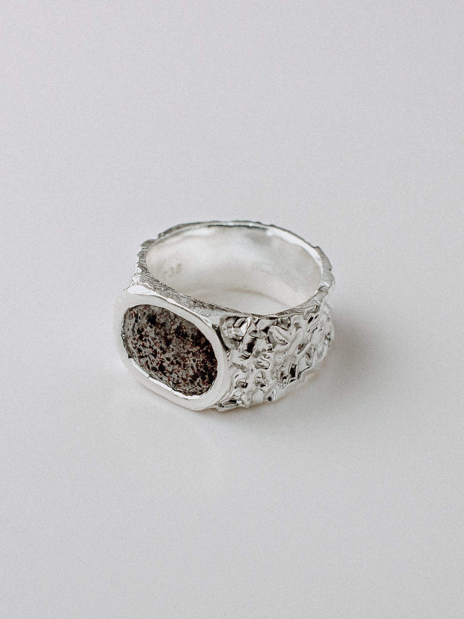 RING N°238