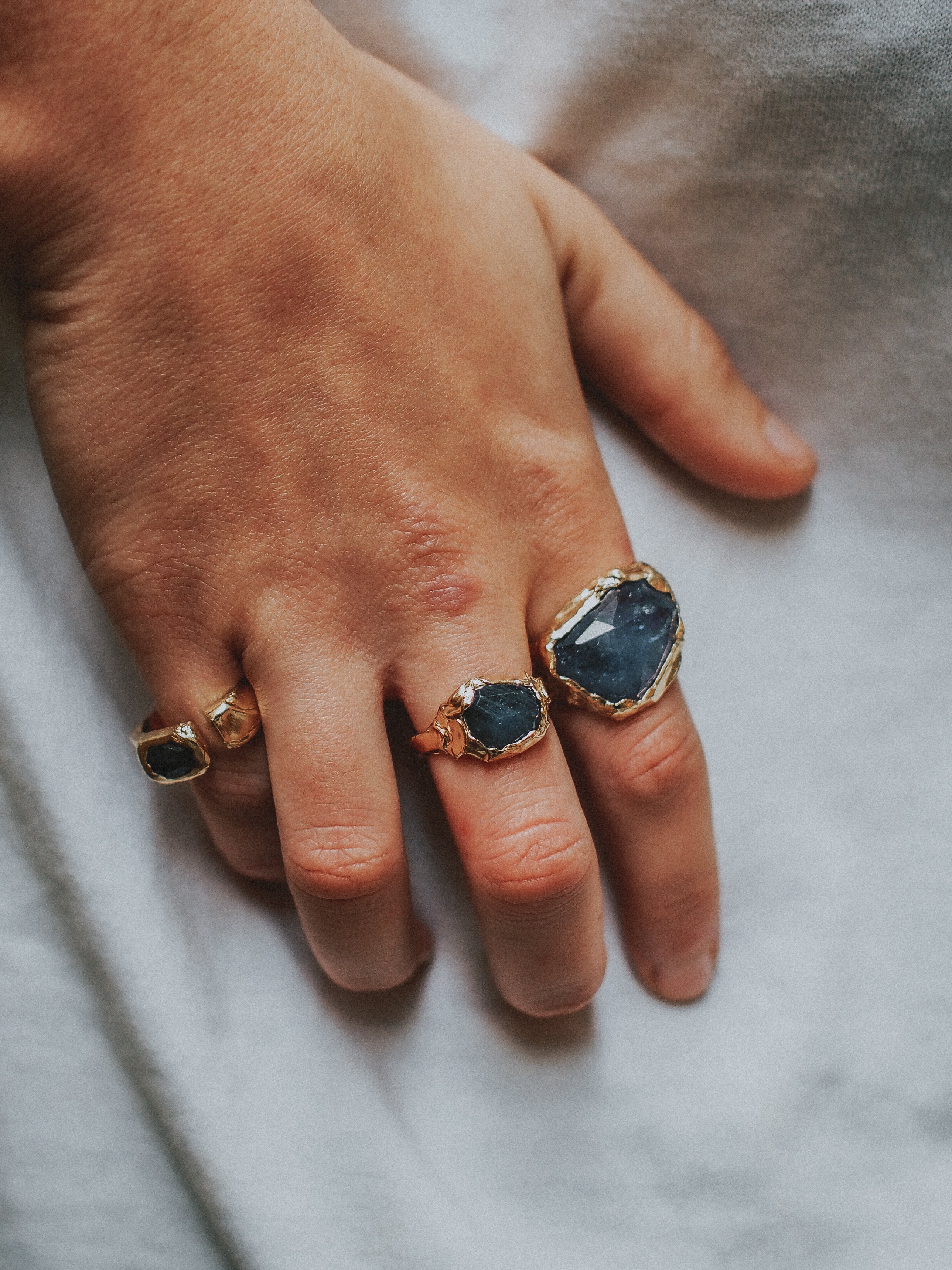 Gold Tanzanite N°93 🄻