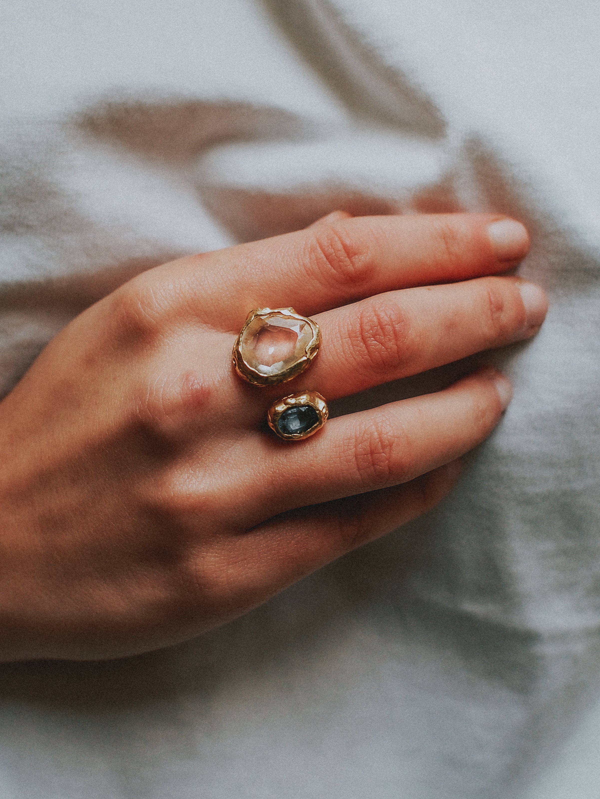 Gold London topaz N°83 🄻