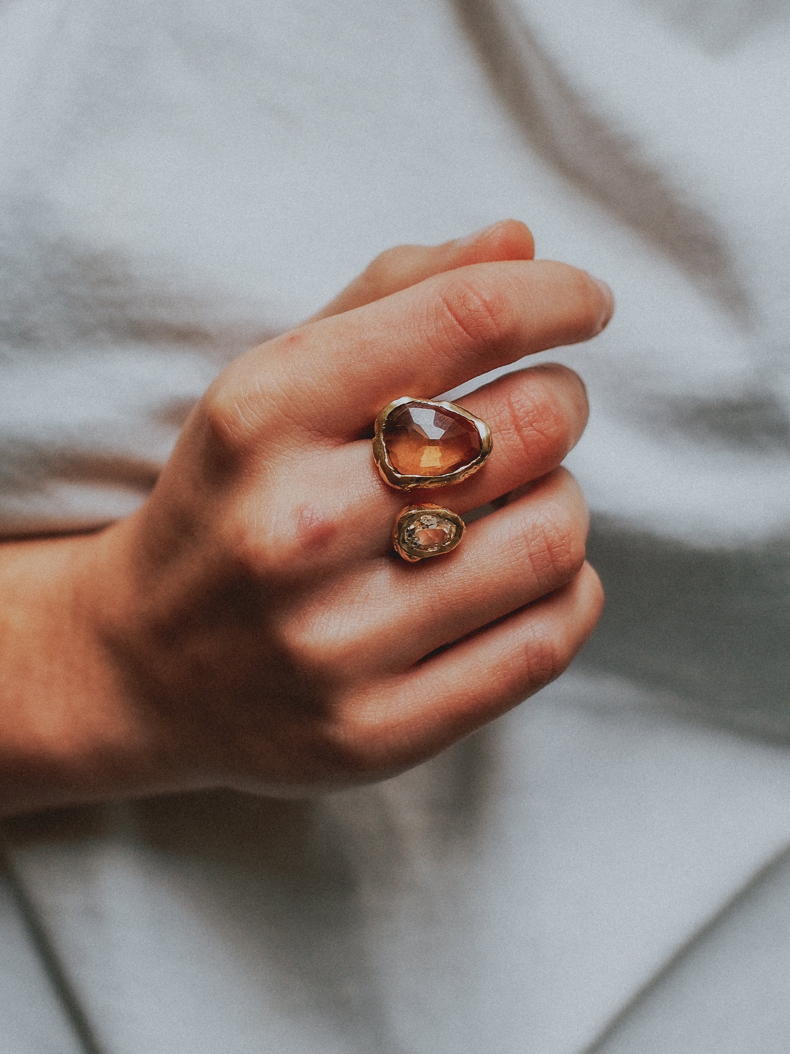 Gold Citrine N°136 🄻