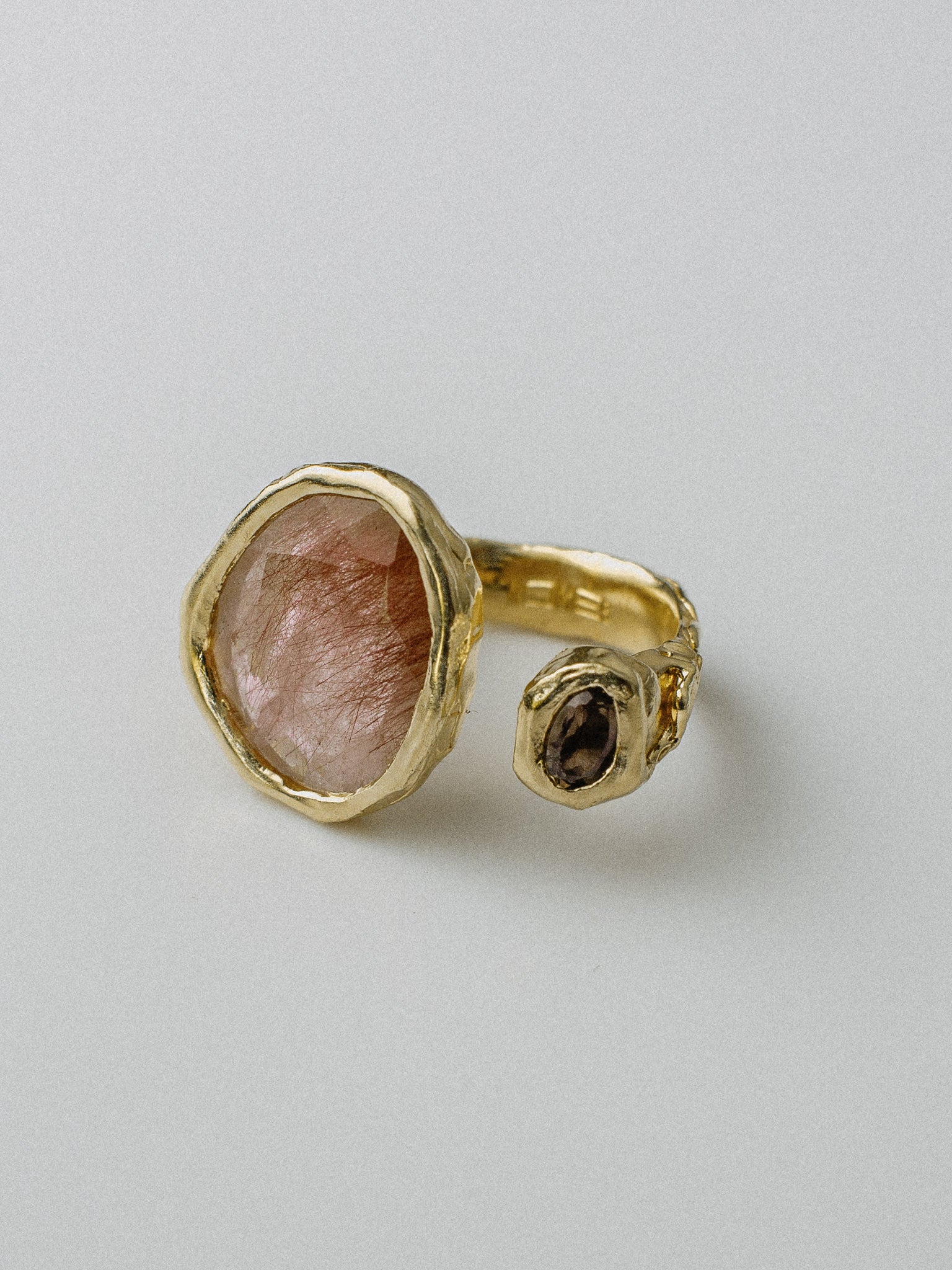 RING N°204
