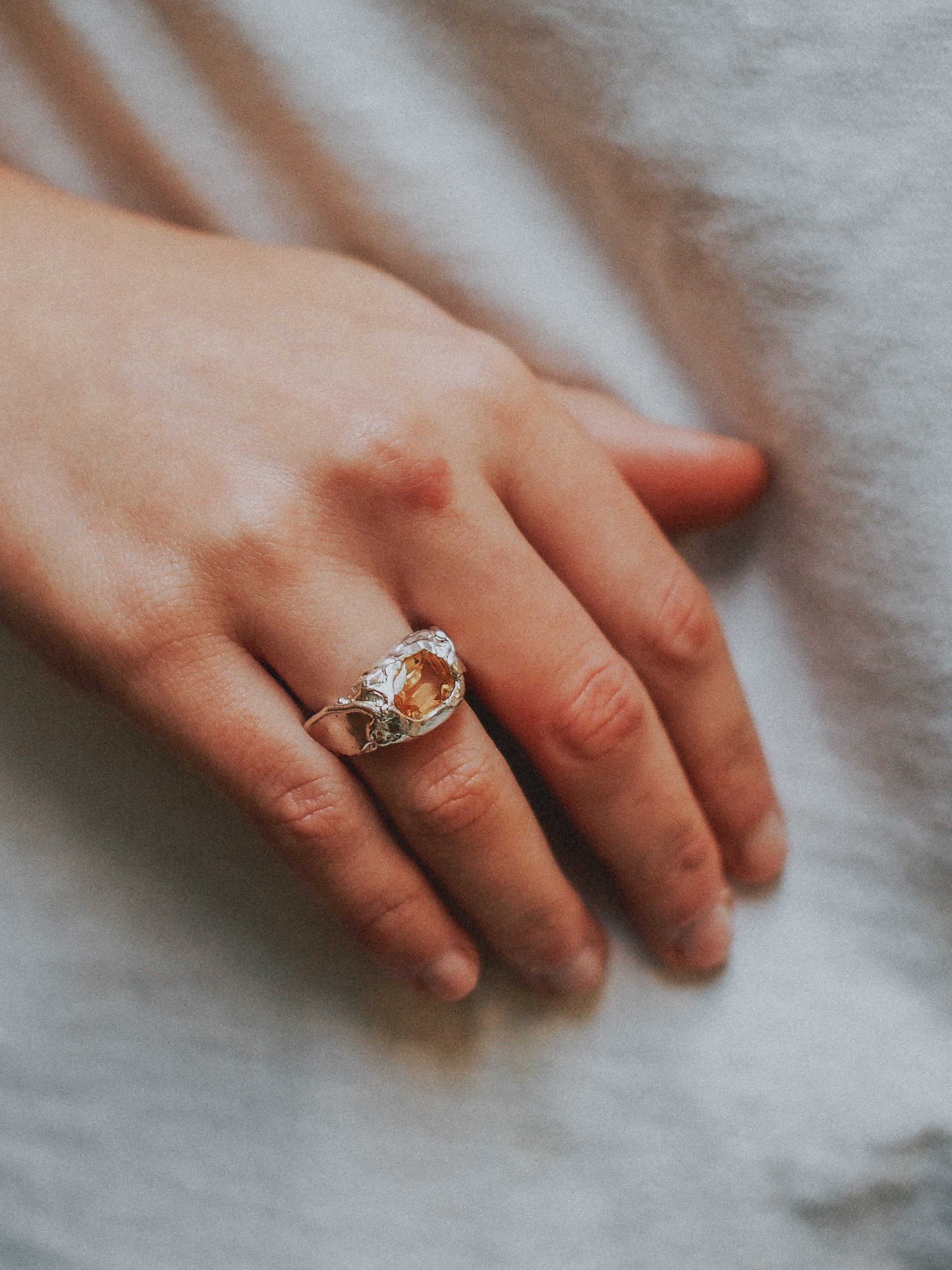 Silver Citrine N°128 🄼