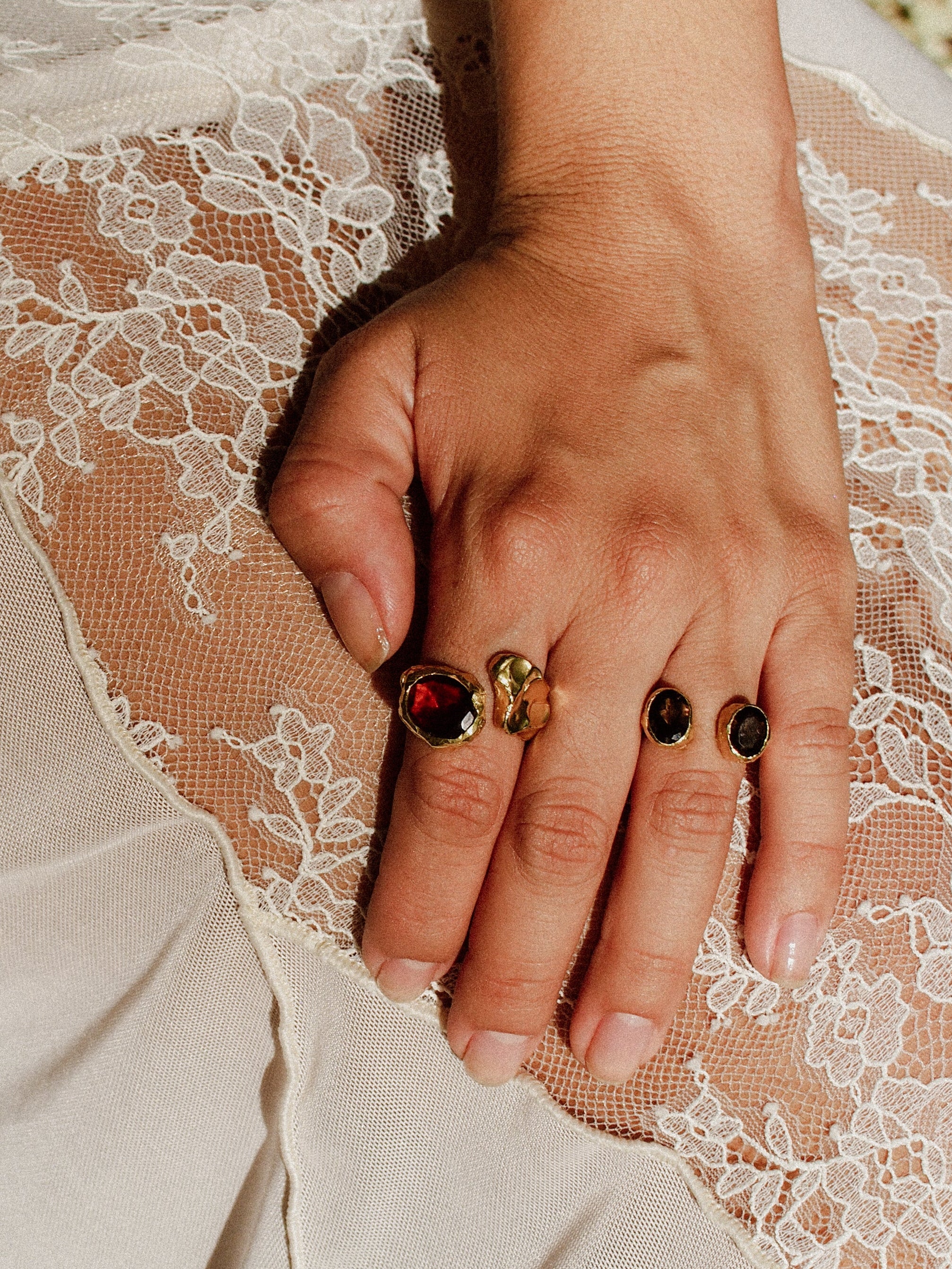 Gold Garnet N°84 🄼